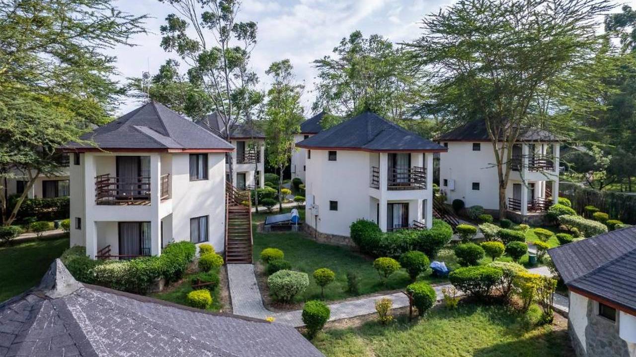 Sentrim Elementaita Resort ( Nakuru)